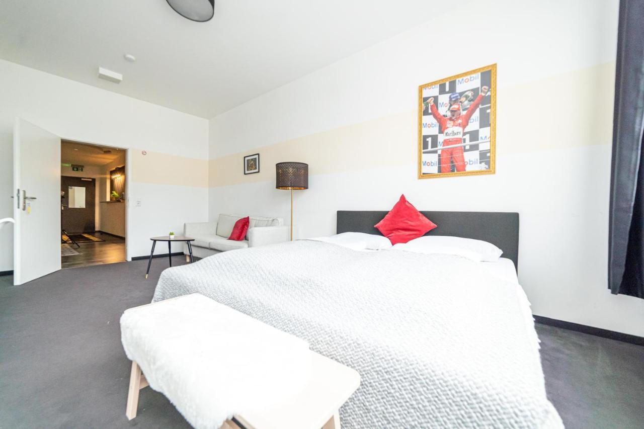 Full House Hostel Nurnberg - Shared Bath & Kitchen Exterior photo