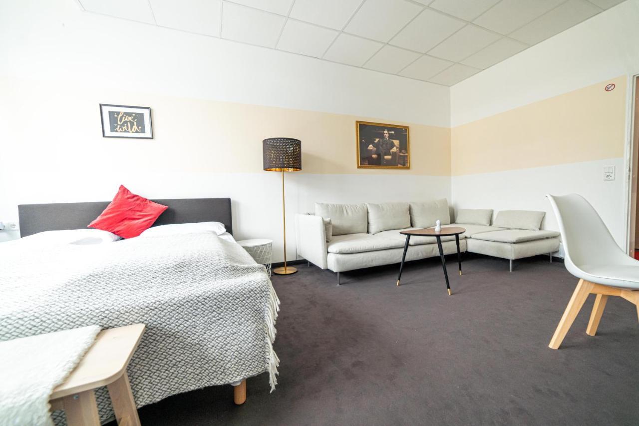 Full House Hostel Nurnberg - Shared Bath & Kitchen Exterior photo