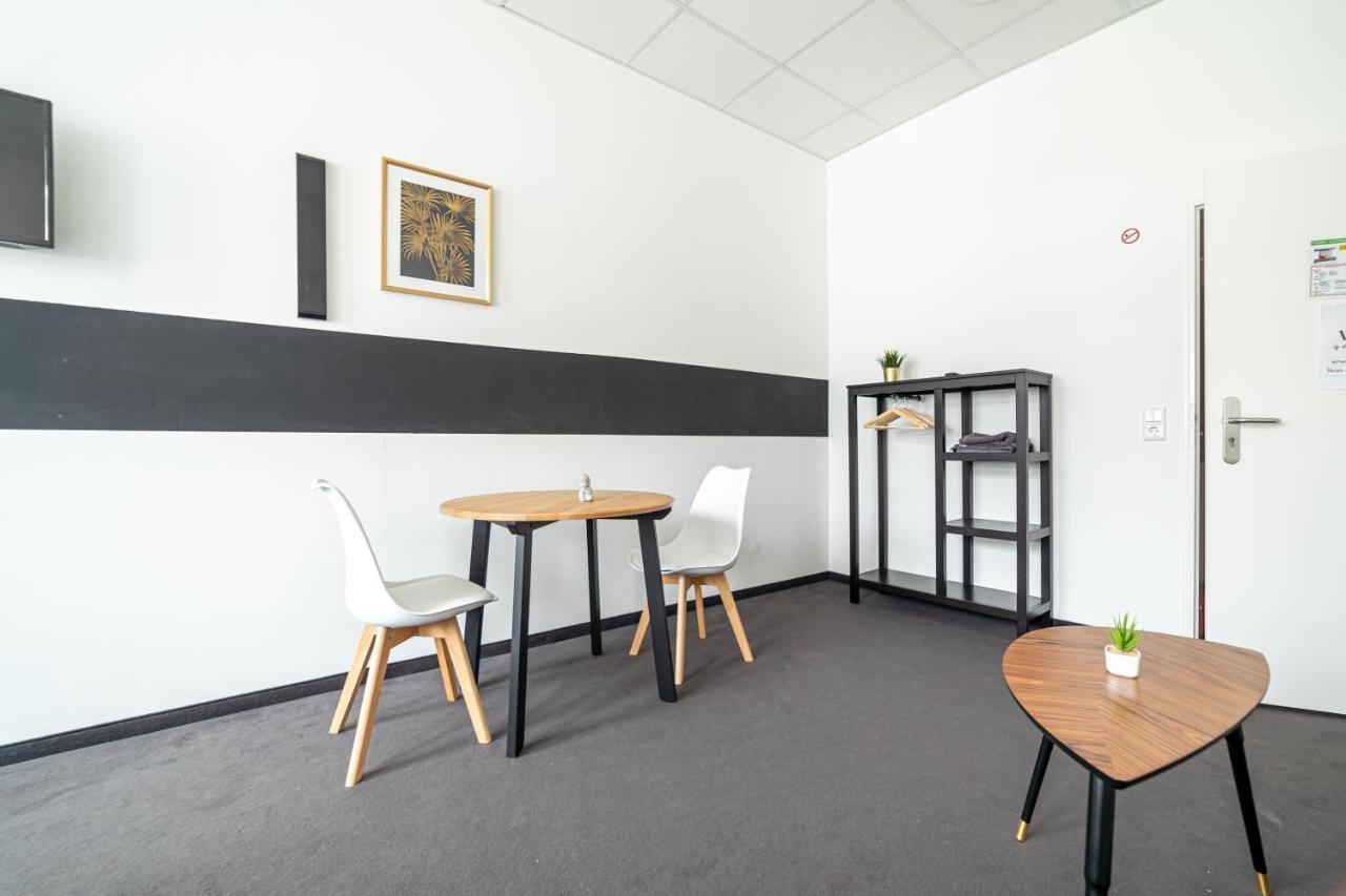 Full House Hostel Nurnberg - Shared Bath & Kitchen Exterior photo