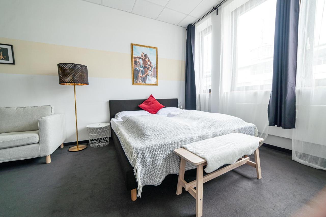 Full House Hostel Nurnberg - Shared Bath & Kitchen Exterior photo