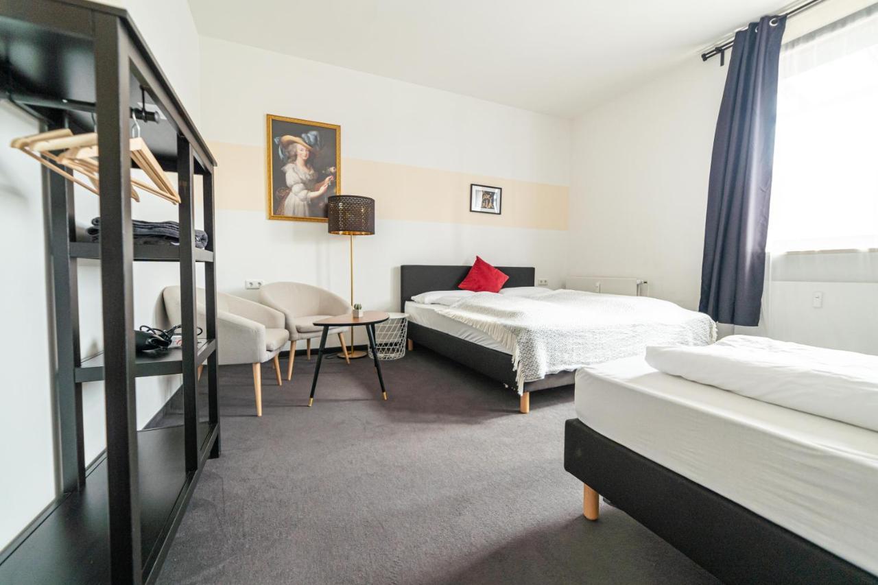 Full House Hostel Nurnberg - Shared Bath & Kitchen Exterior photo