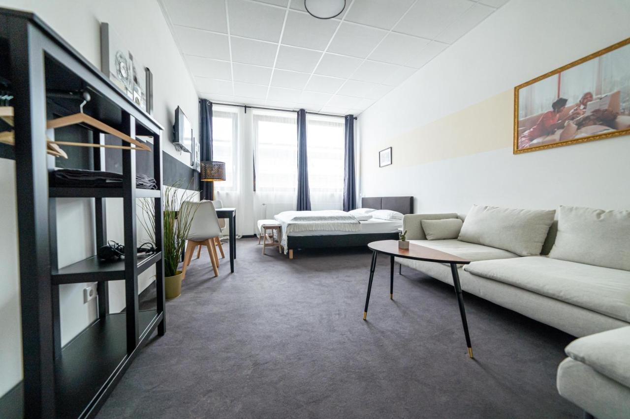 Full House Hostel Nurnberg - Shared Bath & Kitchen Exterior photo