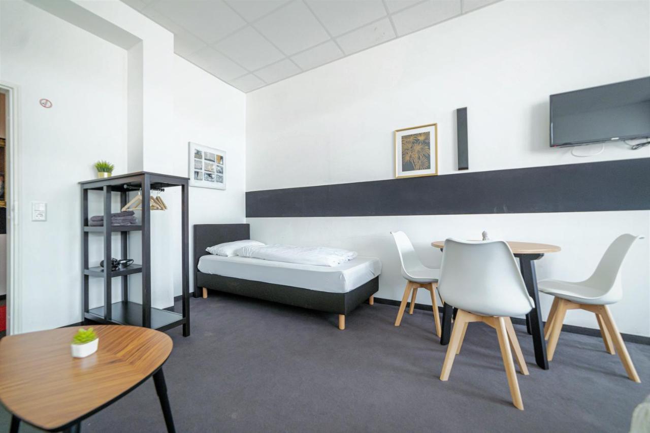Full House Hostel Nurnberg - Shared Bath & Kitchen Exterior photo