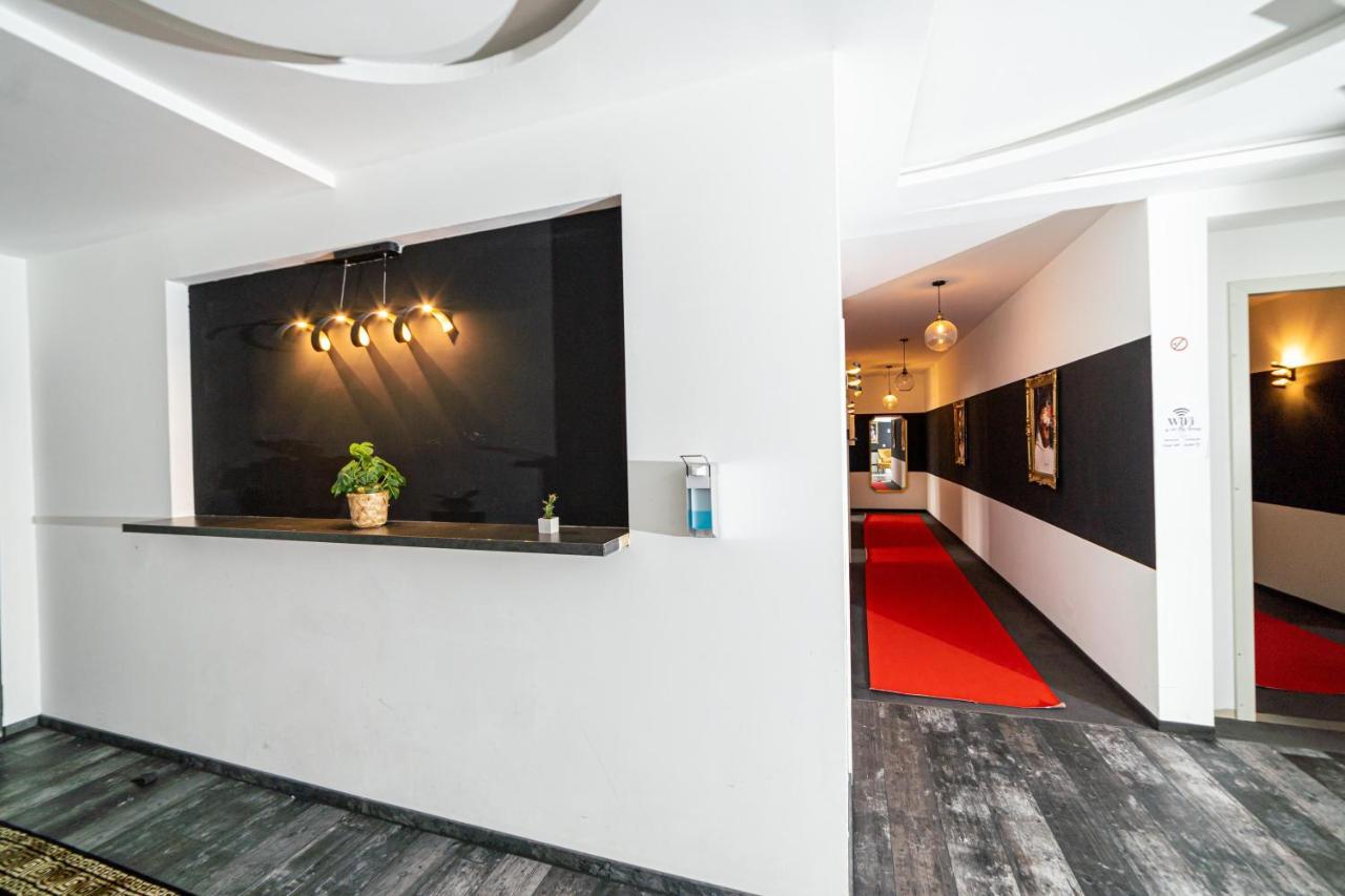 Full House Hostel Nurnberg - Shared Bath & Kitchen Exterior photo