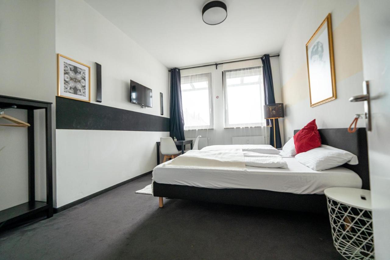 Full House Hostel Nurnberg - Shared Bath & Kitchen Exterior photo